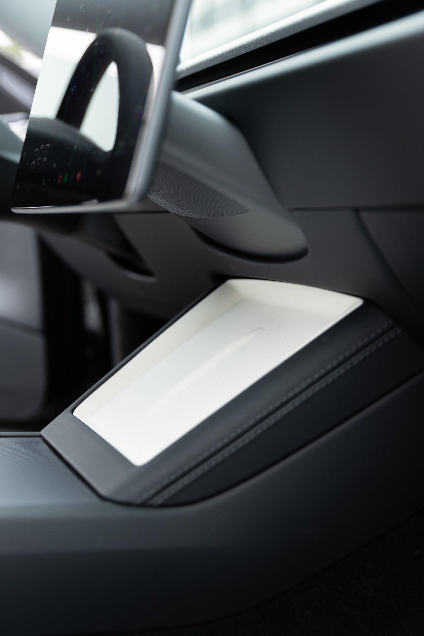 Wireless charging silicon pad for tesla model 3 Highland 2024