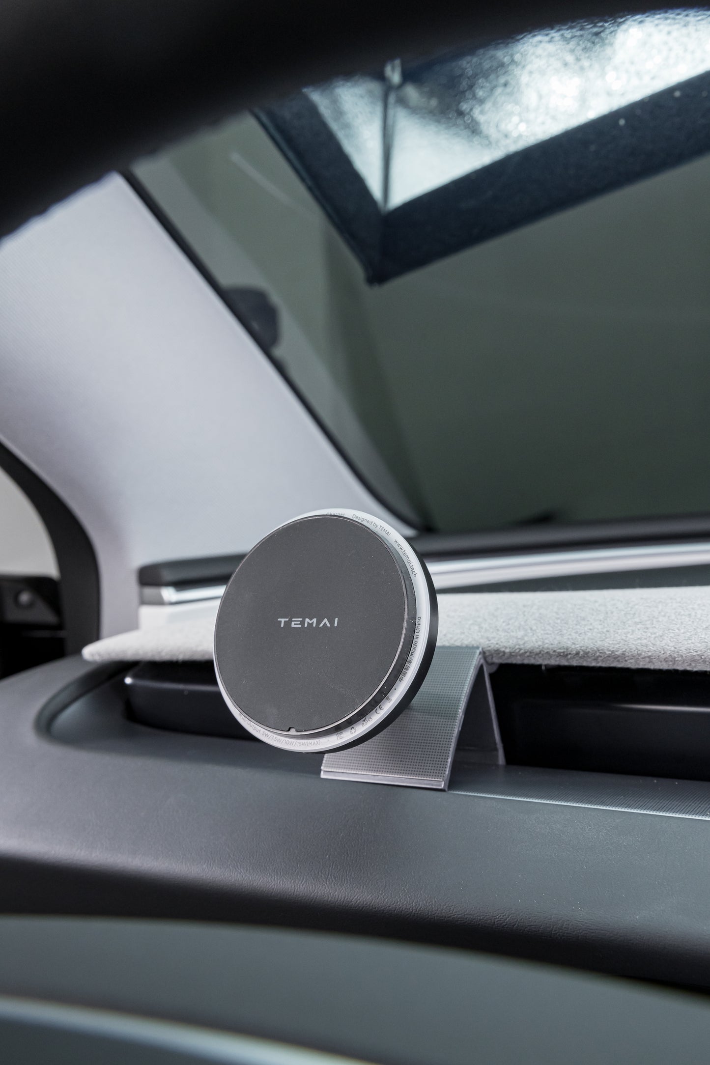 Model 3 2024+ Magsafe Movable Phone Holder