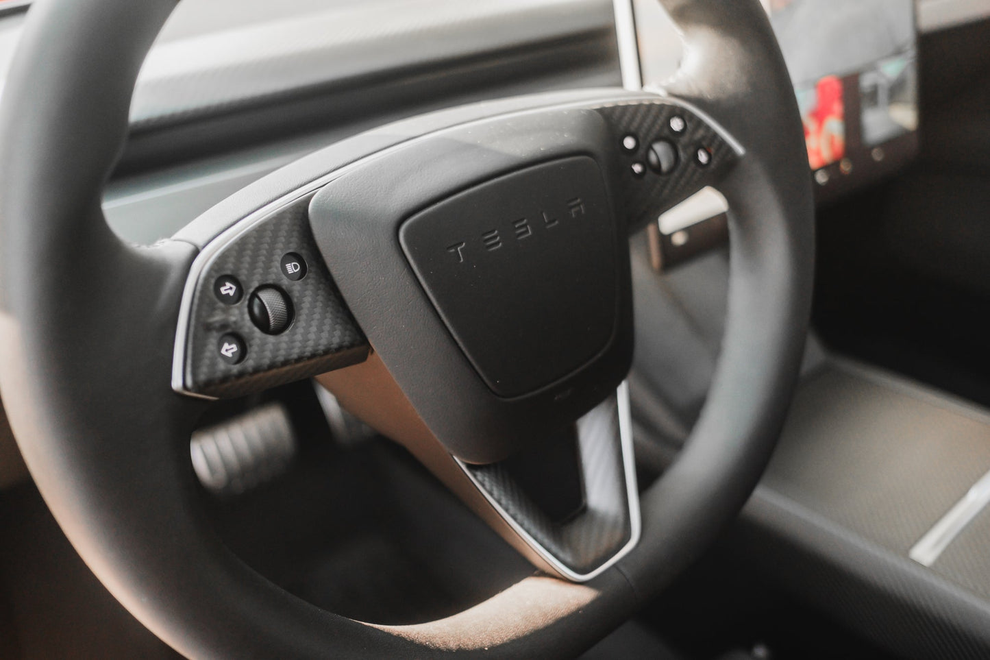 Real carbon fiber steering wheel cover for model 3 Highland 2024