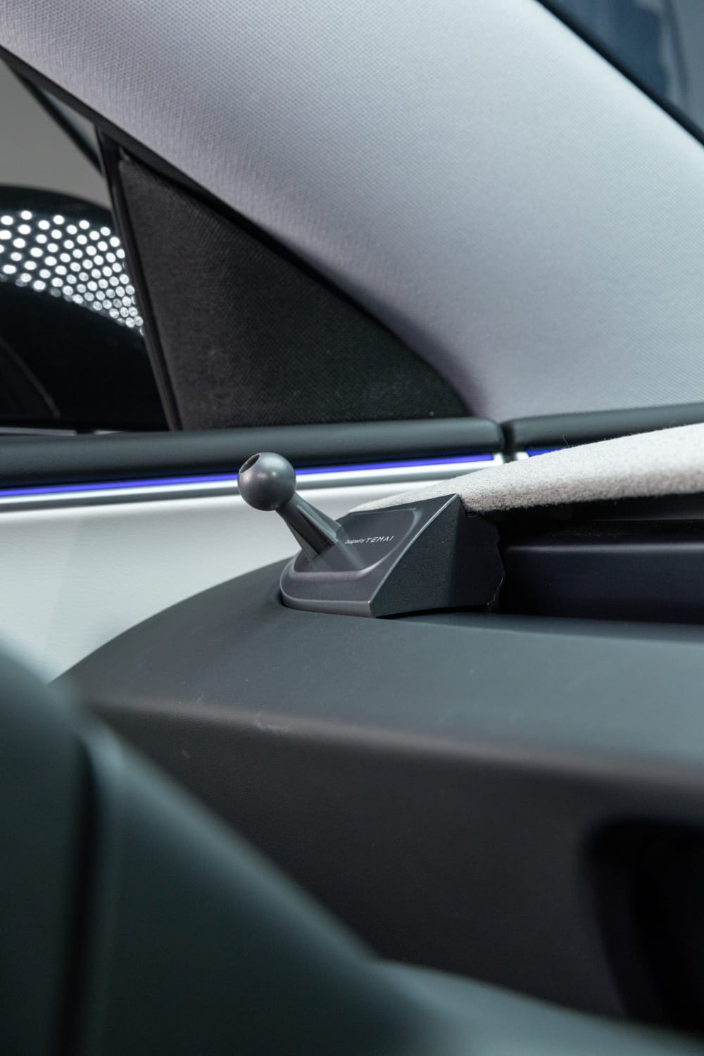 Model3 2024+ Magsafe Movable Phone Holder(Left hand drive)