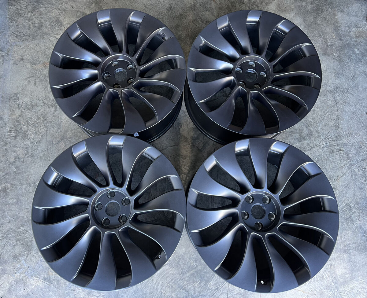Tesla model Y 21 inch wheels F/R