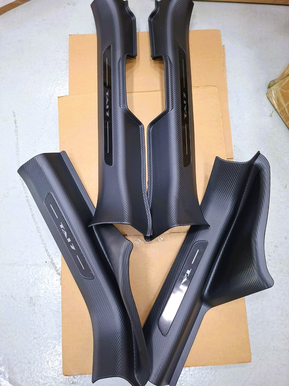 Upgraded Adhesive-Free Door Sill Trim for leopard 7 (Set of 4 pcs )