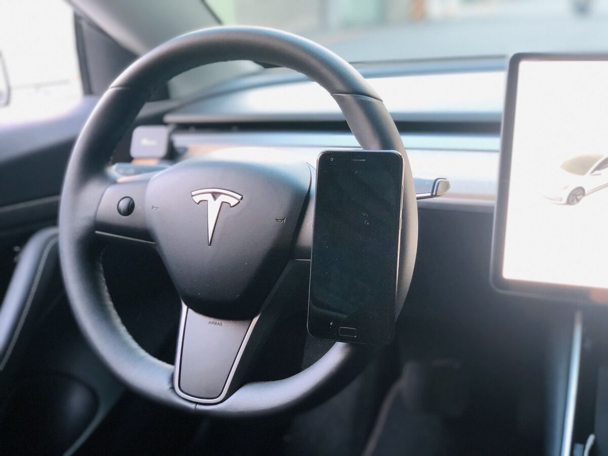 Ap papa Phone holder for tesla 3/Y